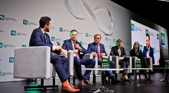 Akademia H2 - pomostem między światem nauki i biznesu