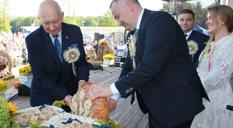 Powiatowe święto plonów w Moszczenicy [dużo zdjęć]