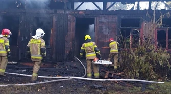 Kłęby dymu nad Piotrkowem. Poważny pożar w okolicy jeziora Bugaj (ZDJĘCIA)