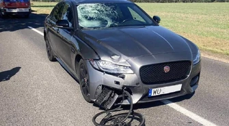 Jaguar potrącił rowerzystę. Śmierć na drodze w powiecie piotrkowskim