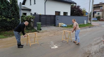 W Piotrkowie zapadła się jezdnia