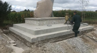 Trwa renowacja pomnika "Bohaterom walk o Ziemię Piotrkowską"