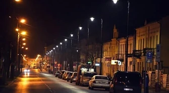 Latarnie zapalą się o godzinę później