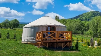 Jurta: Kiedyś tradycyjne mieszkanie nomadów, teraz hit turystyki