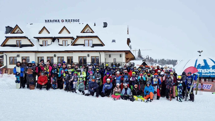 Obozy narciarskie i snowboardowe - korzyści zdrowotne dla dzieci i młodzieży