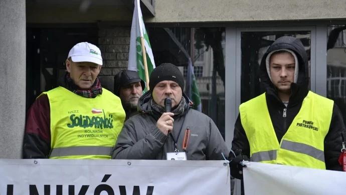 Rolnicy znów wyjadą na drogi. Znamy trasę przejazdu ciągników