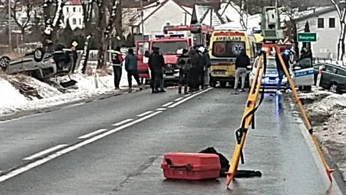 Tragiczna informacja. Nie żyje 19-letnia ofiara wypadku w Rozprzy