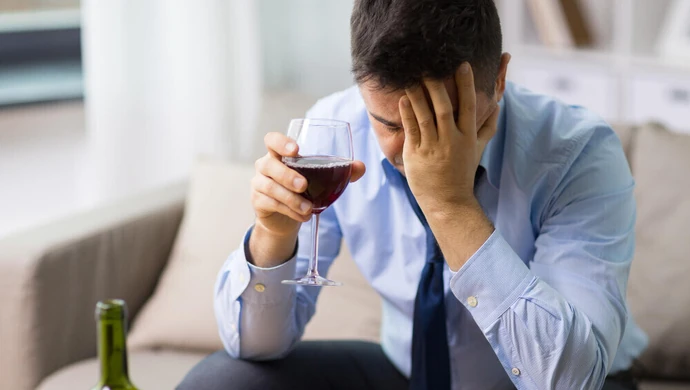 Esperal Szczecin w terapii alkoholowej: skuteczność, procedura i rola w leczeniu uzależnienia