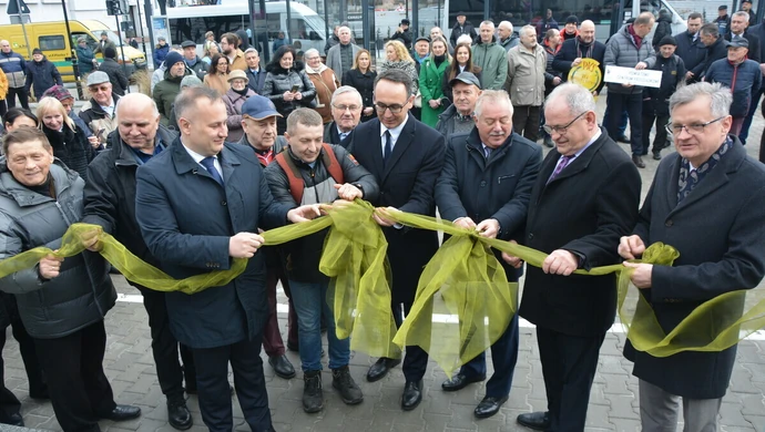 Powiatowe Centrum Przesiadkowe oficjalnie otwarte [ZDJĘCIA]