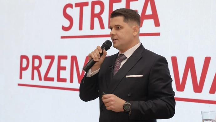 Z biura prasowego na fotel burmistrza?