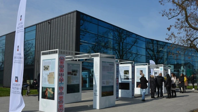 Wystawa &#8222;Chłopi w Archiwach&#8221; oficjalnie otwarta