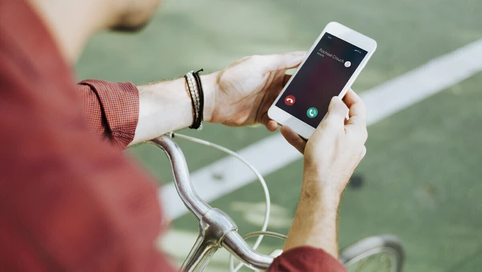 Czy piotrkowskie szkoły od 1 września zakażą korzystania ze smartfonów