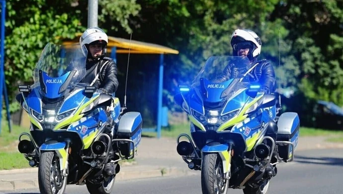 Więcej policji na drogach