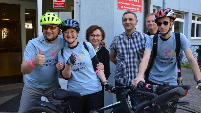 Rajdem rowerowym "Budowlanka" zachęcała uczniów do aktywnego trybu życia
