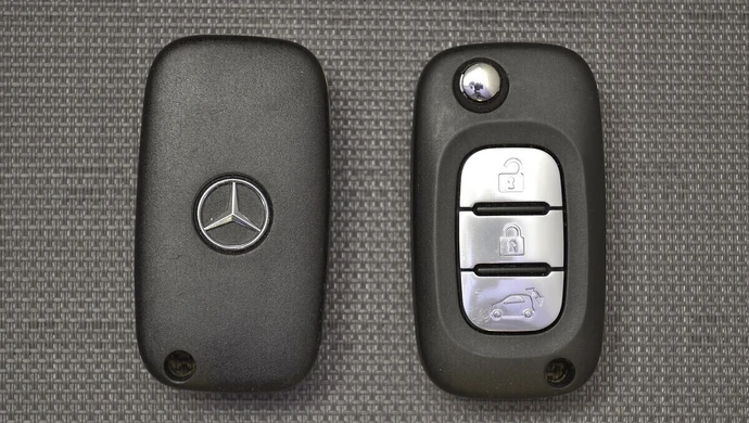 Kto zgubił kluczyki do mercedesa?