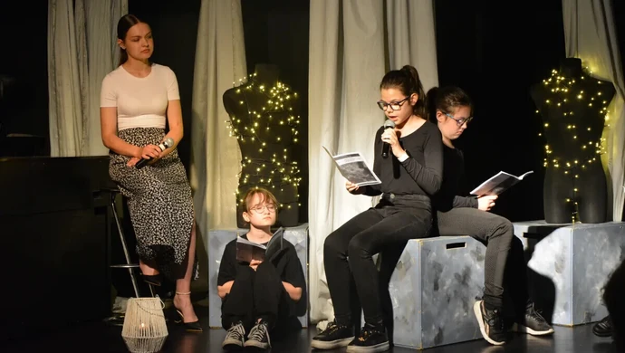 Gala laureatów IX Powiatowego Konkursu Poetyckiego "Sercem piszę, sercem maluję"