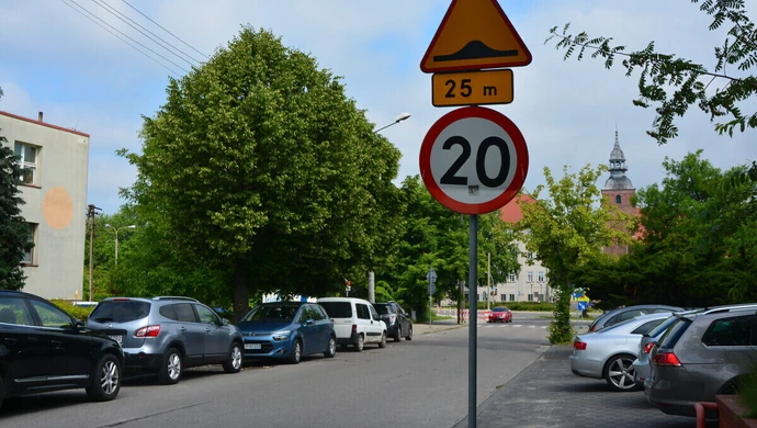 Niewidoczne progi zwalniające w Piotrkowie [Aktualizacja]