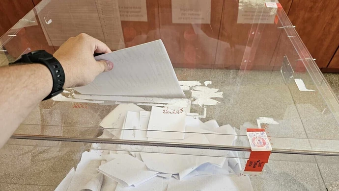 Wybory do PE: głos ważny - znak X przy jednym nazwisku