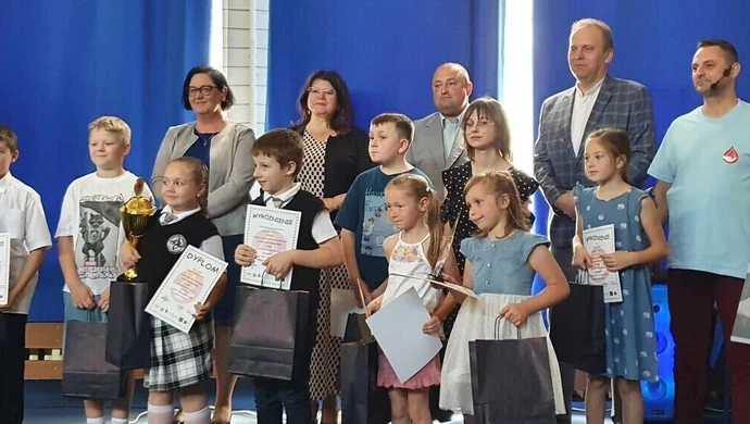 Tworzyli, by promować krwiodawstwo