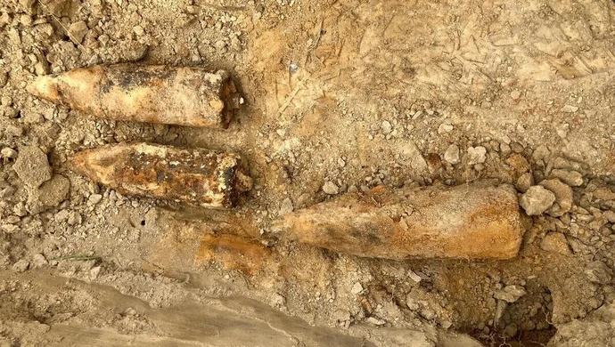 Znaleźli pociski artyleryjskie