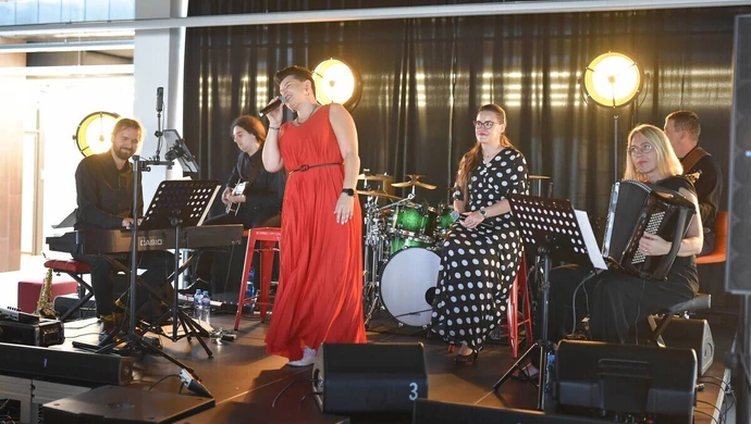 Jam Session i koncert zespołu Light Band z tekstami Agnieszki Osieckiej w mediatece