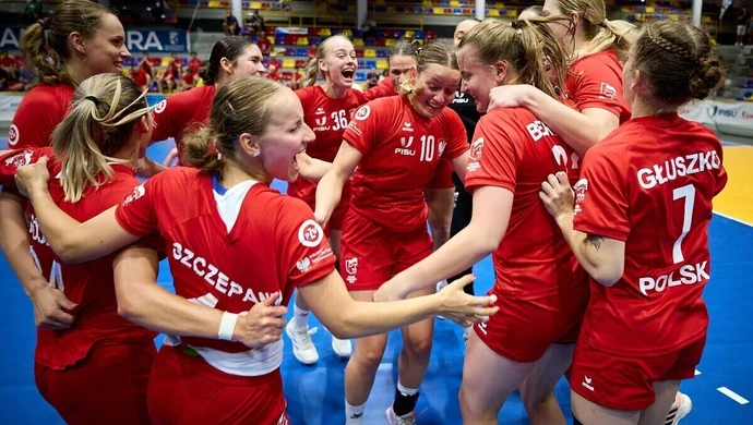 Piłkarki ręczne z brązowym medalem AMŚ. Krążki trafiły też do piotrkowianek