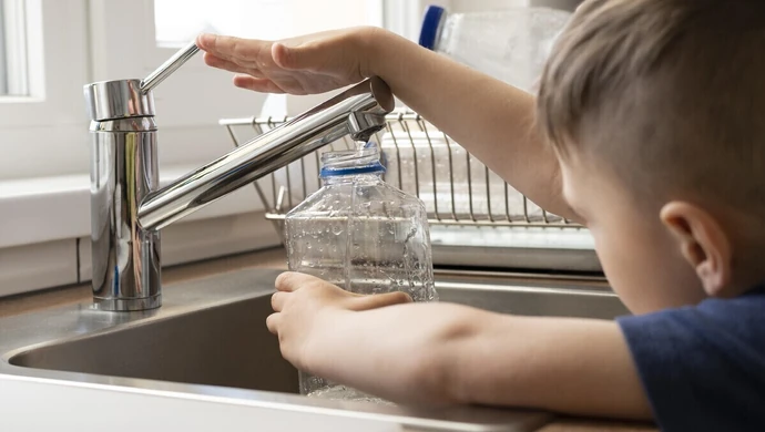 Woda w regionie nie nadaje się do spożycia