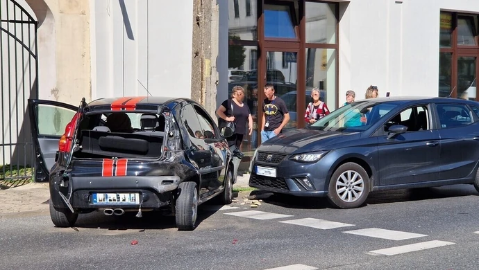 Groźnie na jednym z piotrkowskich skrzyżowań