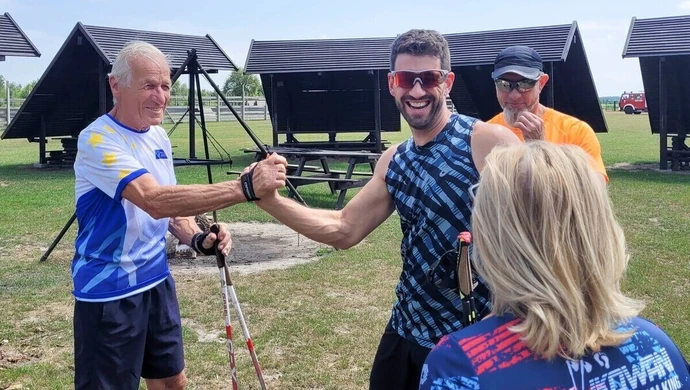 Spotkanie ze sportowcami w mediatece i warsztaty nordic walking w Kole - &#8222;Na sportowo w bibliotece&#8221;