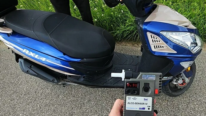 Podjechał zapytać policjantów o drogę. Okazało, że jest nietrzeźwy