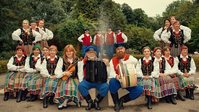 Teledysk do piosenki na ludową nutę zespołu PIOTRKOWIANIE