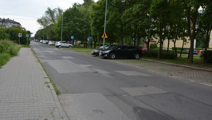 Czy ulica Modrzewskiego w Piotrkowie powinna być wyremontowana w tym roku?