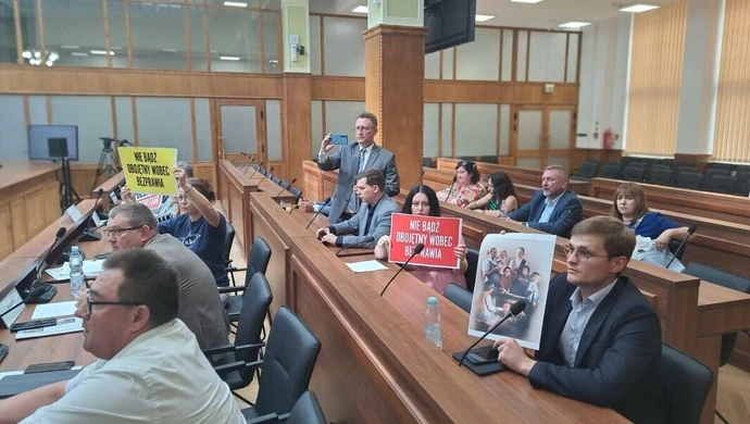 Radni koalicji nie przyszli na sesję nadzwyczajną. I ta się nie odbyła