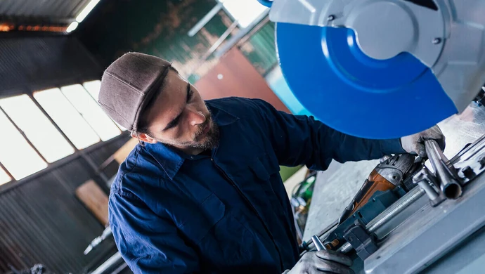 Piły taśmowe do cięcia profili metalowych