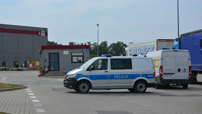 Alarm bombowy w sortowni InPost