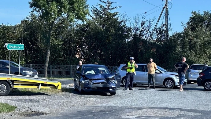 Kobieta z dzieckiem trafiła do szpitala po wypadku w Woźnikach