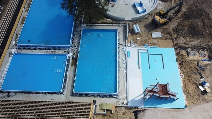 Kompleks basenów to nietrafiona inwestycja - twierdzi radna