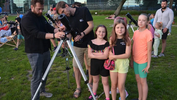 Noc Perseidów, Kosmiczne warsztaty i inne weekendowe propozycje piotrkowskiej Mediateki   