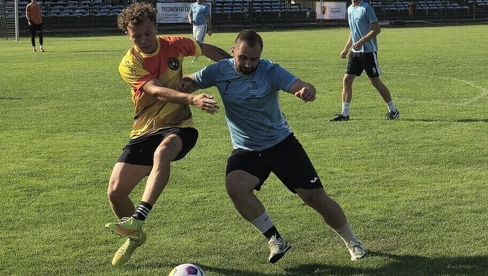 160 piłkarzy amatorów rywalizowało w Moszczenicy