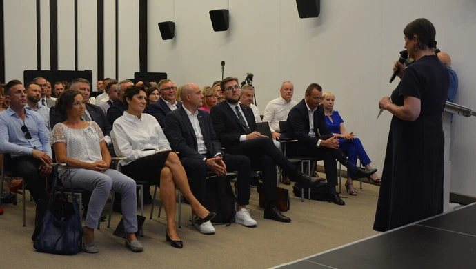 Prezydent Wiernicki zaprosił przedsiębiorców do rozmów "Biznes i Samorząd &#8211; Partnerstwo dla Rozwoju"