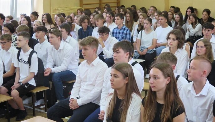 Zobacz jak wyglądało rozpoczęcie roku w III LO im. Juliusza Słowackiego