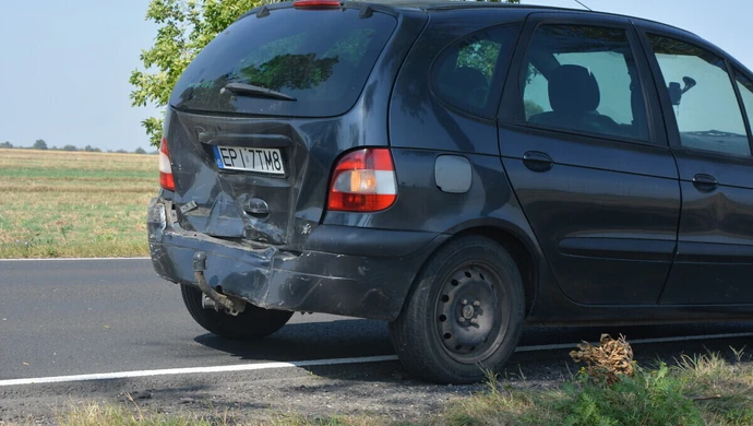 Wypadek na DK91 w Longinówce. Jedna osoba została ranna