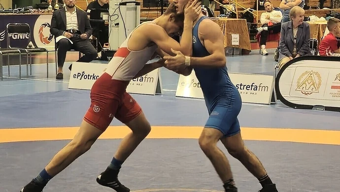 5 medali zapaśników AKS w Piotrkowie