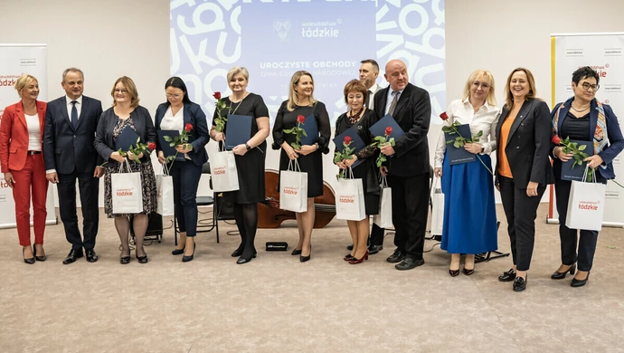 Wyróżniono dyrektorów i nauczycieli. Jedna z nagród trafiła do Piotrkowa