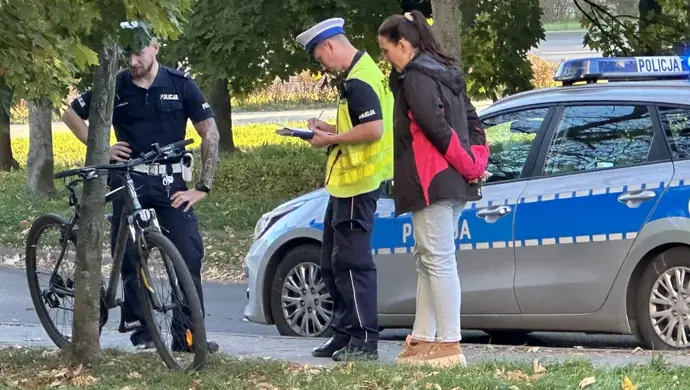 Potrącił rowerzystę i odjechał. Policja szuka sprawcy