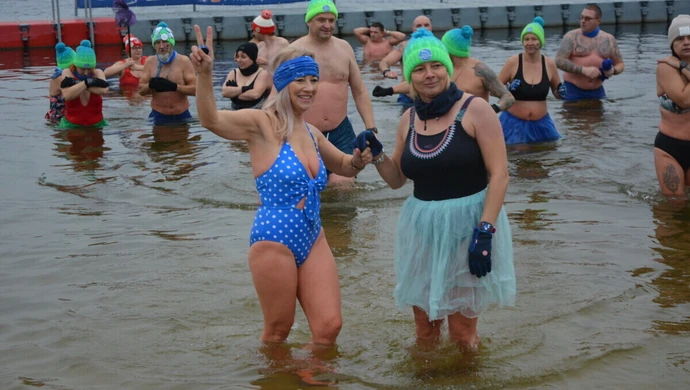 Wierzejskie Morsy rozpoczęły sezon [ZDJĘCIA, FILM]