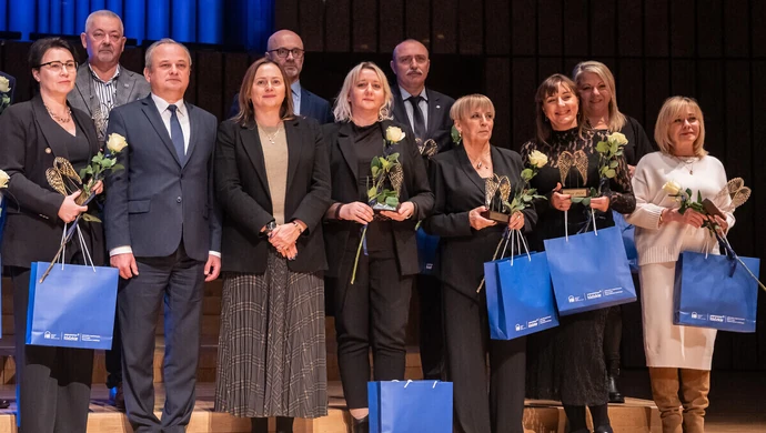 Dzień Pracownika Socjalnego. Statuetki dla MOPR i PCPR w Piotrkowie