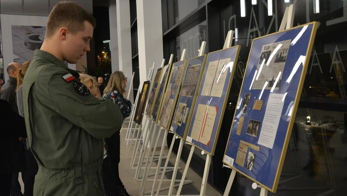 Konferencja astronomiczna "Sky is Not the Limit"