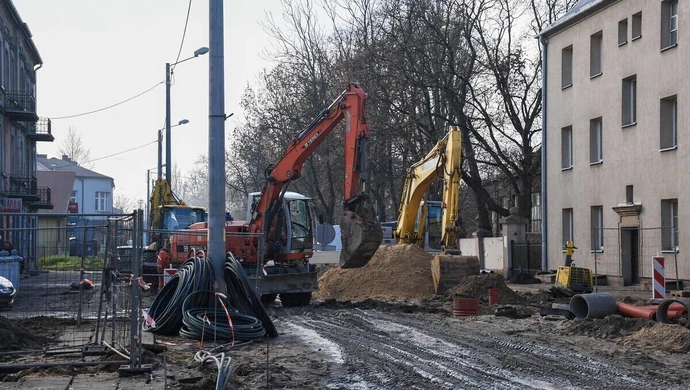Trwa przebudowa ulicy Roosevelta w Piotrkowie. Co obecnie dzieje się na terenie inwestycji?