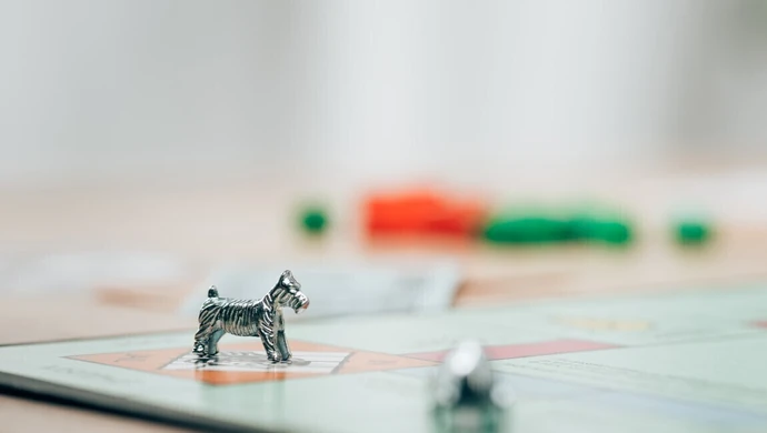Czy Monopoly może być sposobem na naukę oszczędzania i inwestowania?